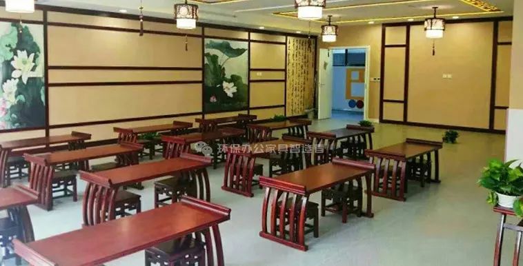 國學(xué)教室家具、國學(xué)桌、仿古書畫桌、馬鞍桌圖片